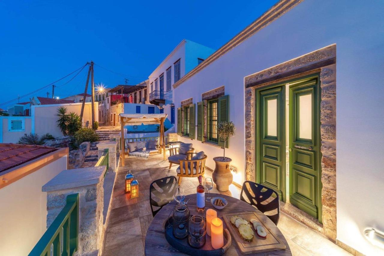 Muse Clio Vila Chalki Town Exterior foto