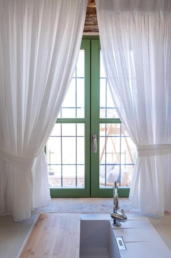 Muse Clio Vila Chalki Town Exterior foto